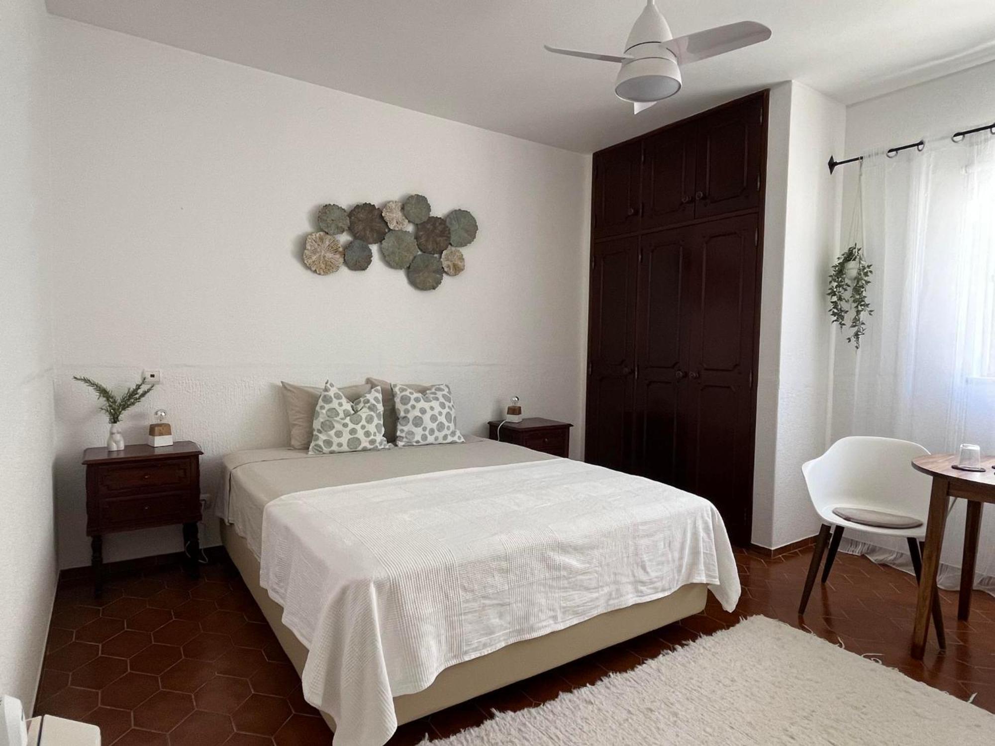Vila Gloria Guesthouse Lagos Room photo