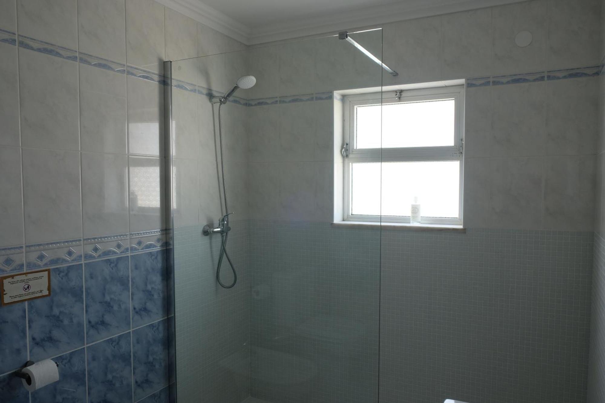 Vila Gloria Guesthouse Lagos Room photo